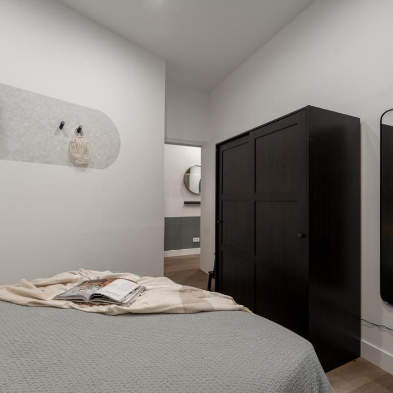 Spacest - Calle de los Caños del Peral A - Apartment - 15