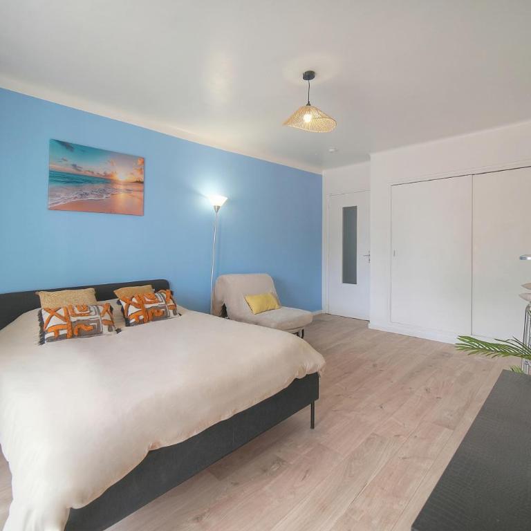 FRGK 'Wilson Palace' AC WIFI FIBRE Terrasse 5min des Plages - Studio Apartment with Balcony - 17