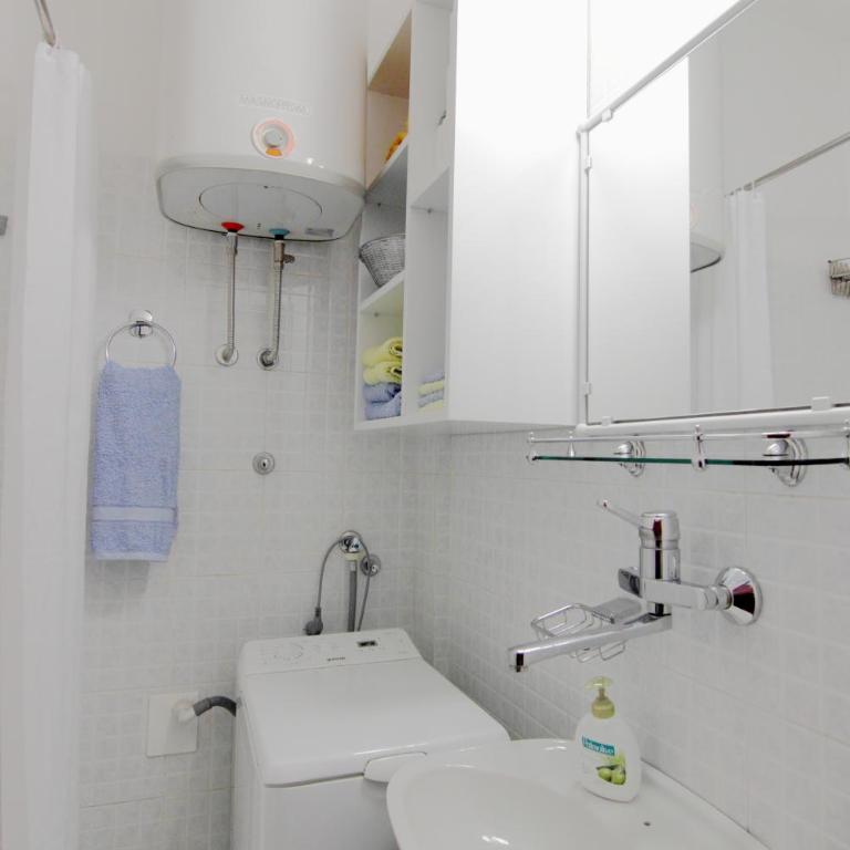 White Apartment - Apartman - 23