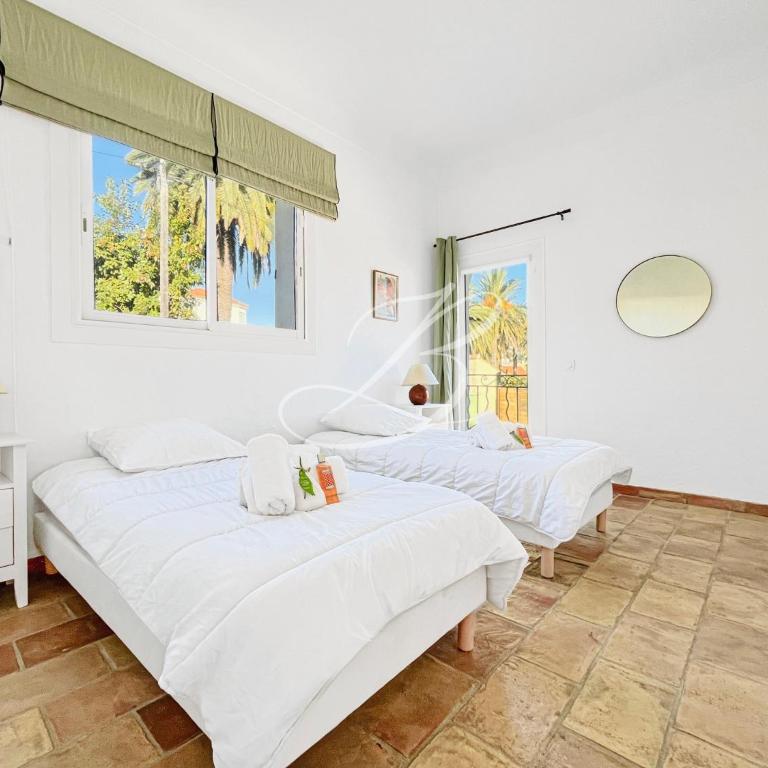 Villa Pleiades - Large Pool 6 Bedrooms 12 Guests - Villa - 58