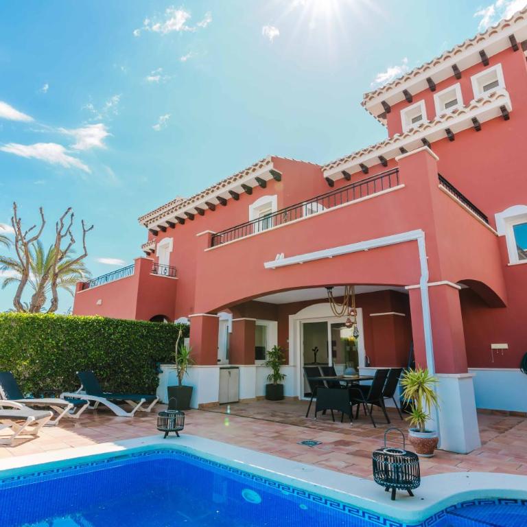 Golf Retreat with BBQ and Private Pool - Casa de 2 dormitorios - 1