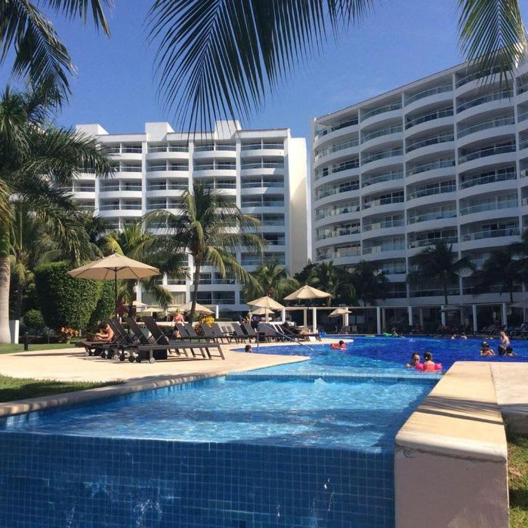 Breathtaking Villa Magna Beachfront Condo 3 Bedrooms Sleeps 6 - Apartamento - 3