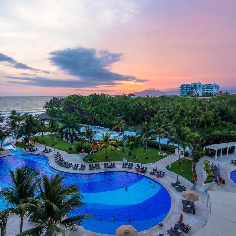 Breathtaking Villa Magna Beachfront Condo 3 Bedrooms Sleeps 6 - Apartamento - 33
