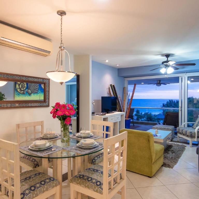 Breathtaking Villa Magna Beachfront Condo 3 Bedrooms Sleeps 6 - Apartamento - 42