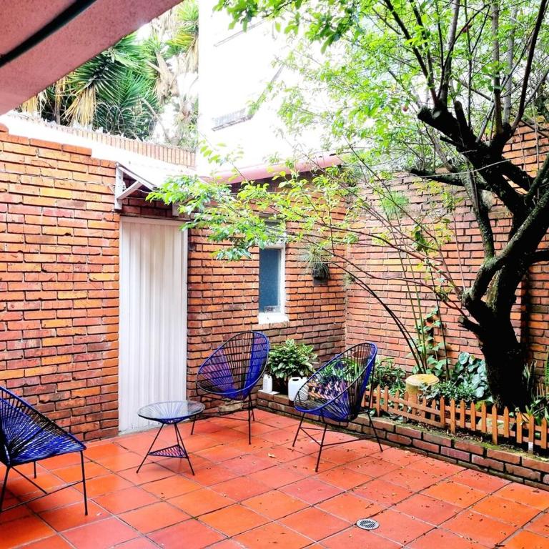 Spacious house in the heart of northern Bogotá - Casa de 4 dormitorios - 27