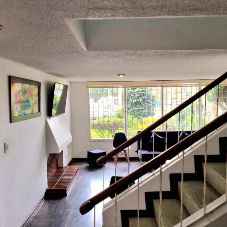 Spacious house in the heart of northern Bogotá - Casa de 4 dormitorios - 30