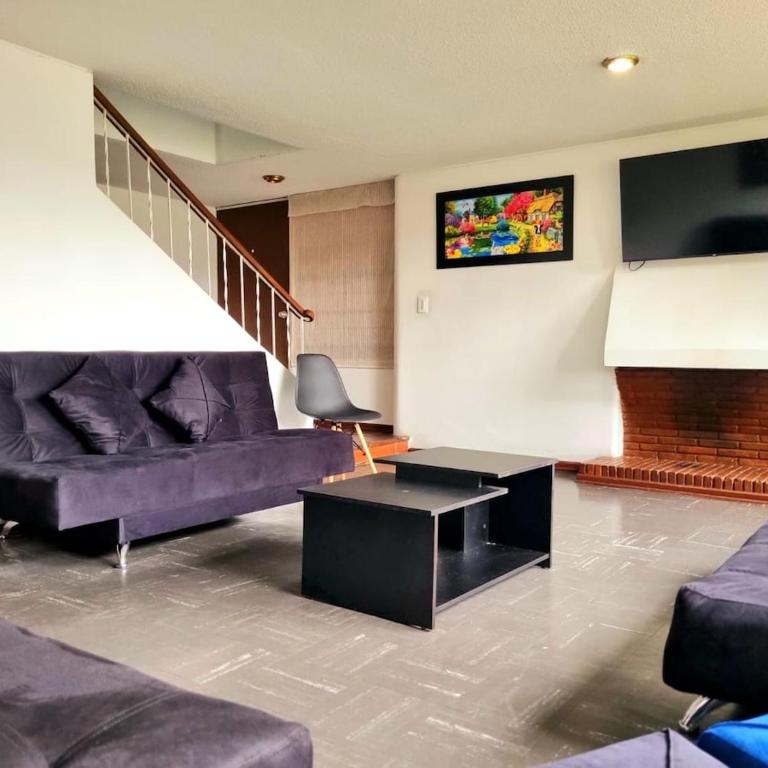 Spacious house in the heart of northern Bogotá - Casa de 4 dormitorios - 41