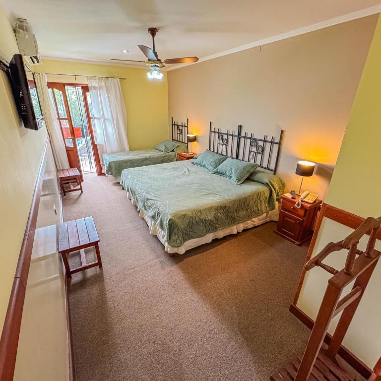 Hotel Los Sauces - Triple Room - 14