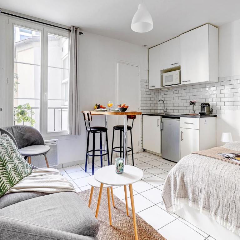 BnBNova - Cozy Stay Near Eiffel Tower & Invalides & Seine - Studio - 7