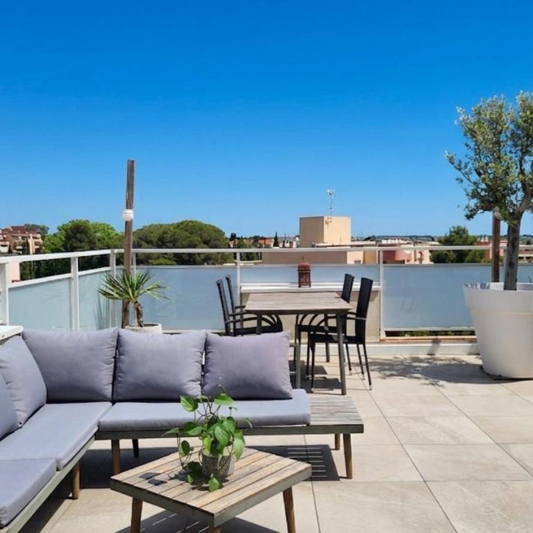 Nouveau Appartement T3 Stellar Rooftop Montpellier - Two-Bedroom Apartment with City View - 1