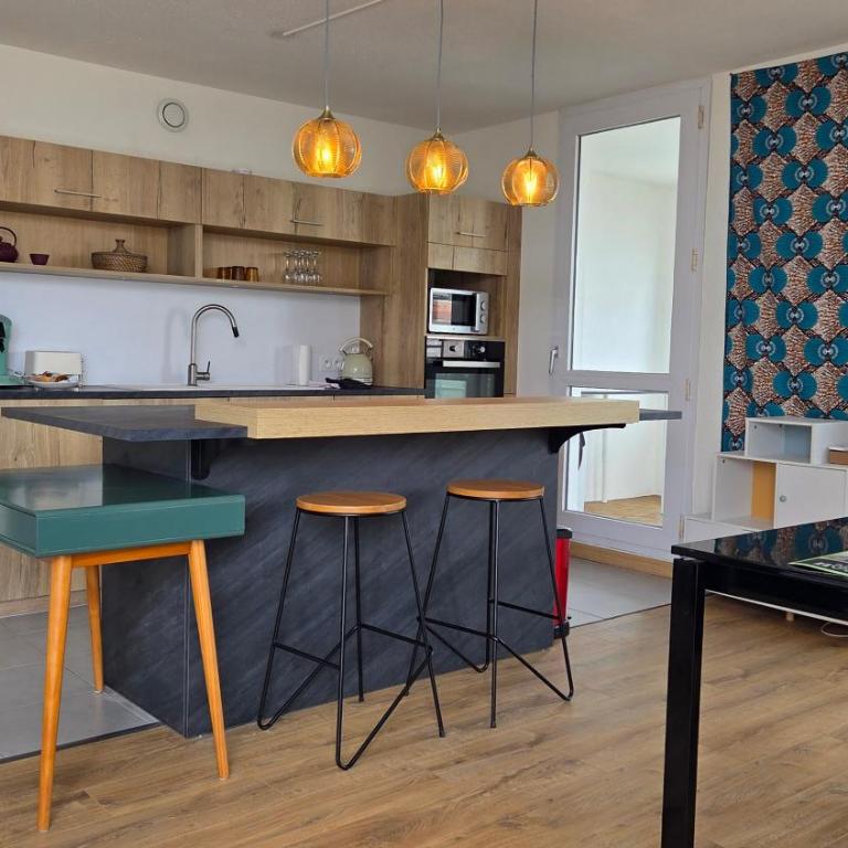 Nouveau Appartement T3 Stellar Rooftop Montpellier - Two-Bedroom Apartment with City View - 3