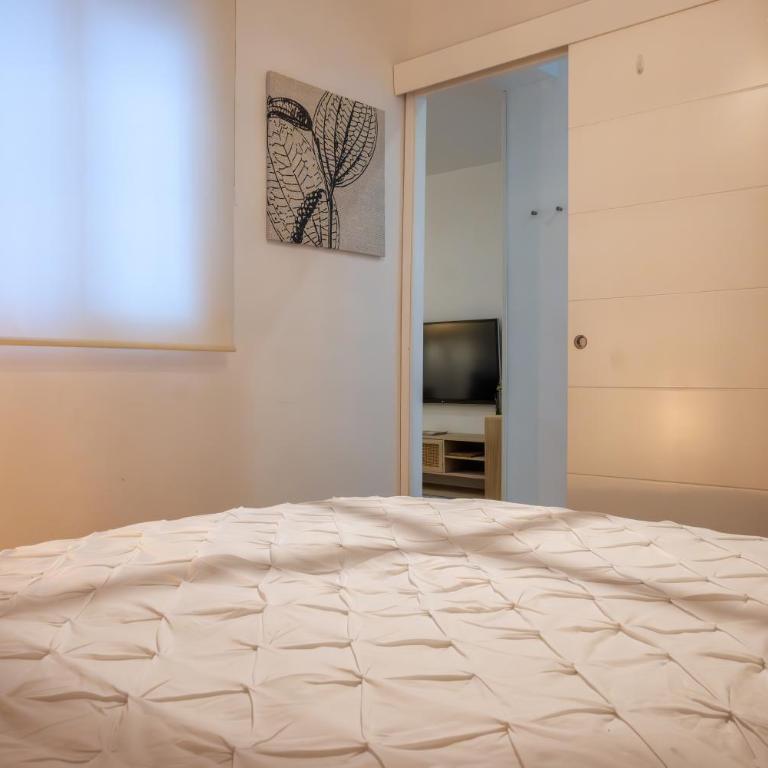ESP82 - Piso de 2 dormitorios en Chamberí, Madrid - Alquiler temporal - Two-Bedroom Apartment - 17