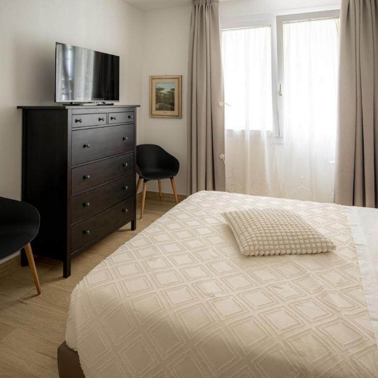 Villaverde Urban Tourist Ravenna - Appartamento Deluxe con 2 Camere da Letto e Vista Giardino - 9