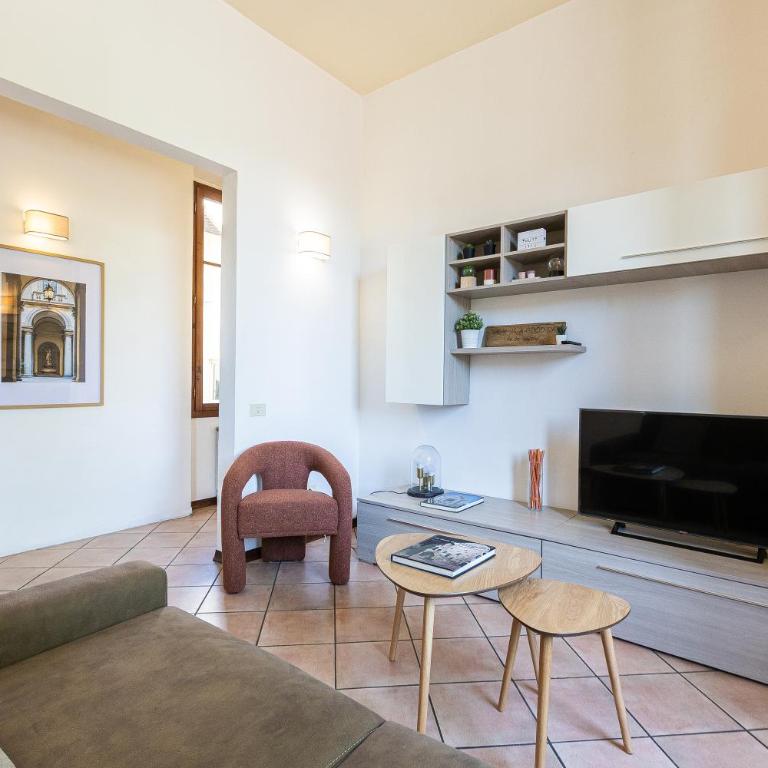 Rosselli Palace - Appartamento con 3 Camere da Letto - 5