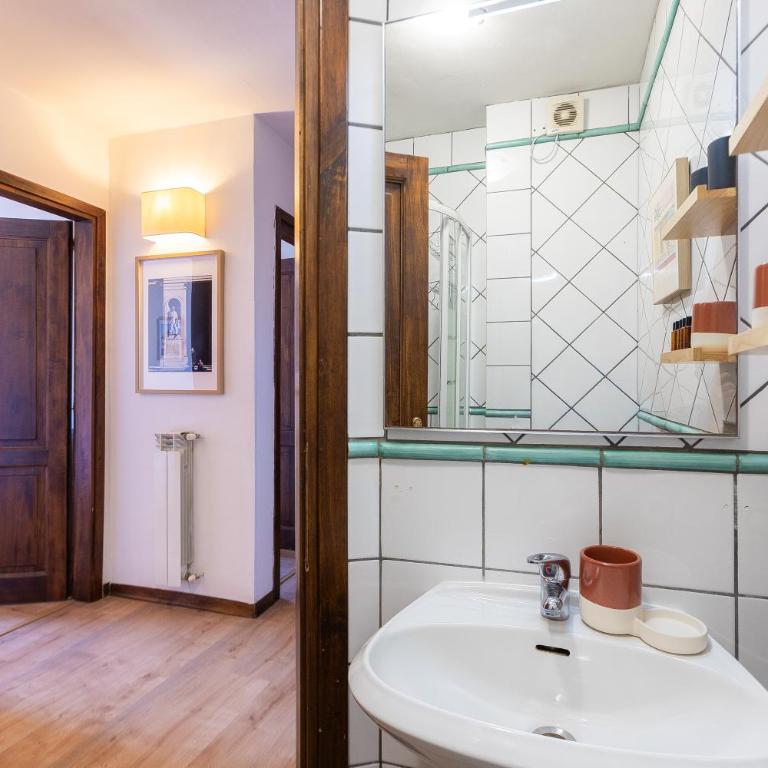 Rosselli Palace - Appartamento con 3 Camere da Letto - 13