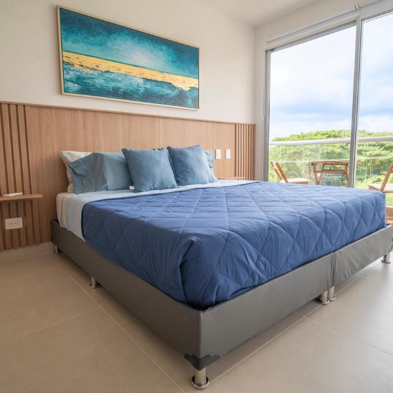 Baia Kristal Cartagena by HostPro - Two-Bedroom Apartment with Balcony - 1