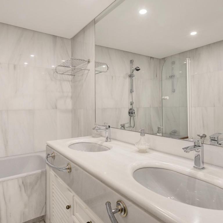 Luxury Beachfront Apt with Private Garden & Pool - Apartamento de 3 dormitorios con piscina privada - 27