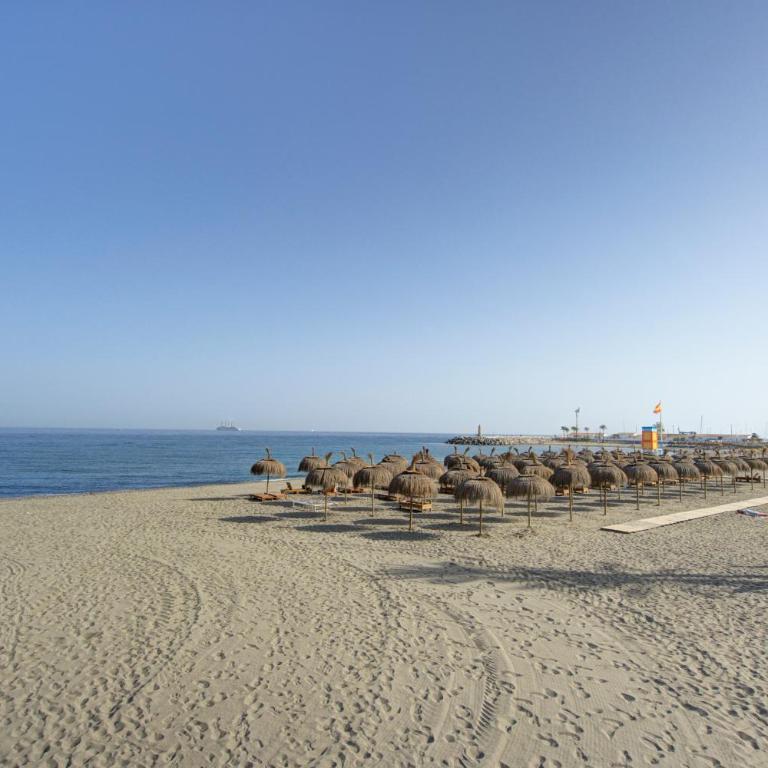 Luxury Beachfront Apt with Private Garden & Pool - Apartamento de 3 dormitorios con piscina privada - 31