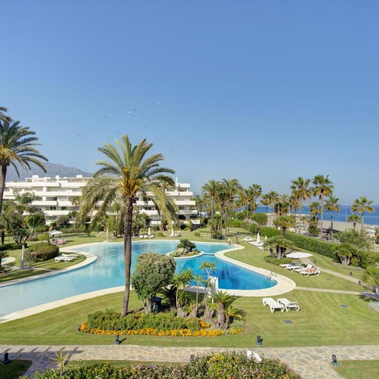 Luxury Beachfront Apt with Private Garden & Pool - Apartamento de 3 dormitorios con piscina privada - 1