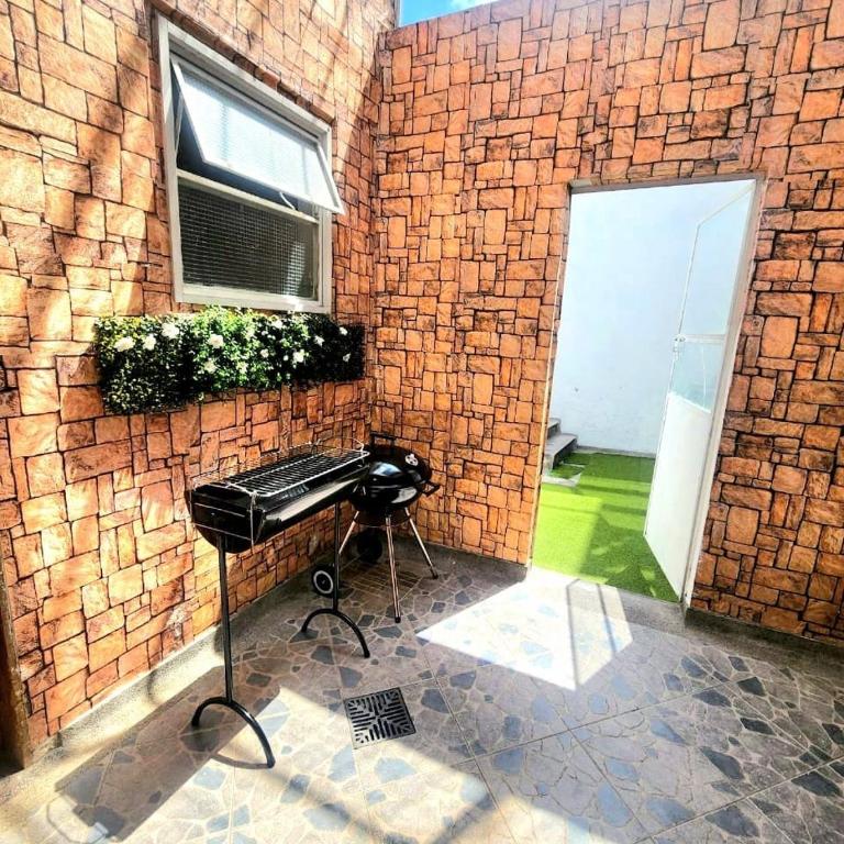 Large house minutes from Zona T and Parque la 93 - Six-Bedroom House - 9