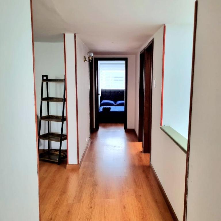 Large house minutes from Zona T and Parque la 93 - Six-Bedroom House - 24