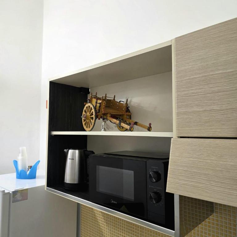DM Suites - One-Bedroom Apartment - 8