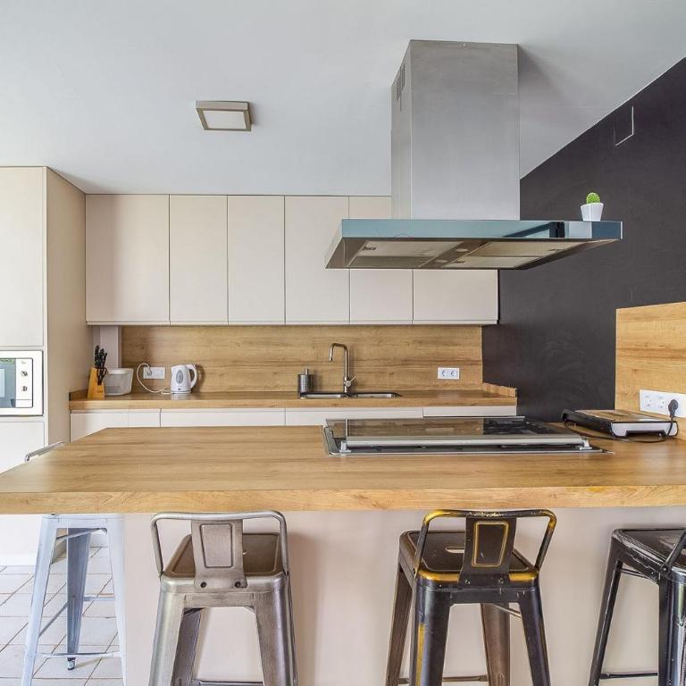 GuestReady - Valdelagrana Spacious: 300m to Beach - Casa - 40
