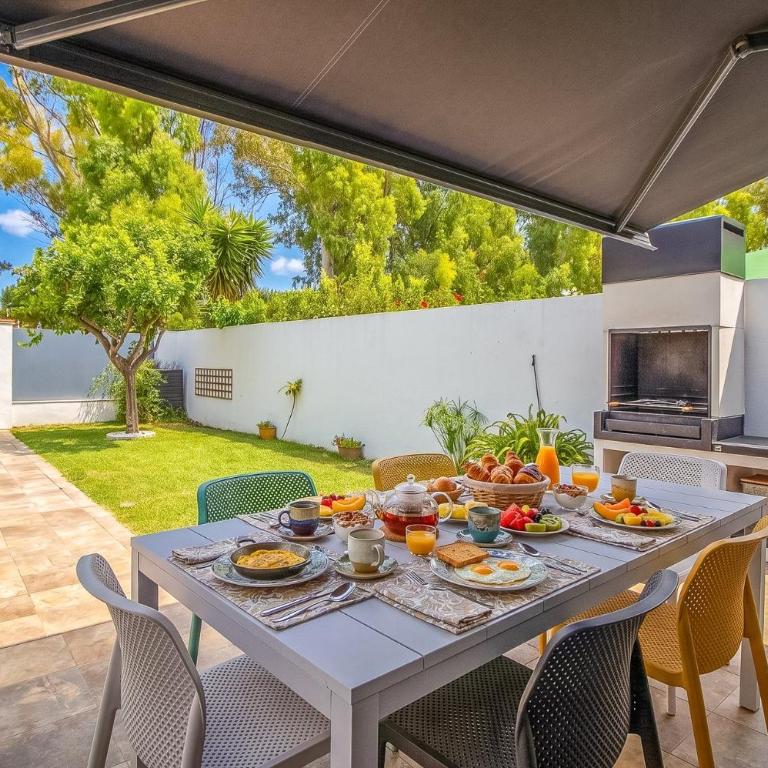 GuestReady - Valdelagrana Spacious: 300m to Beach - Casa - 2