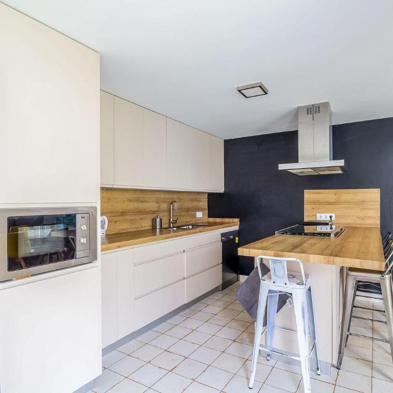 GuestReady - Valdelagrana Spacious: 300m to Beach - Casa - 44