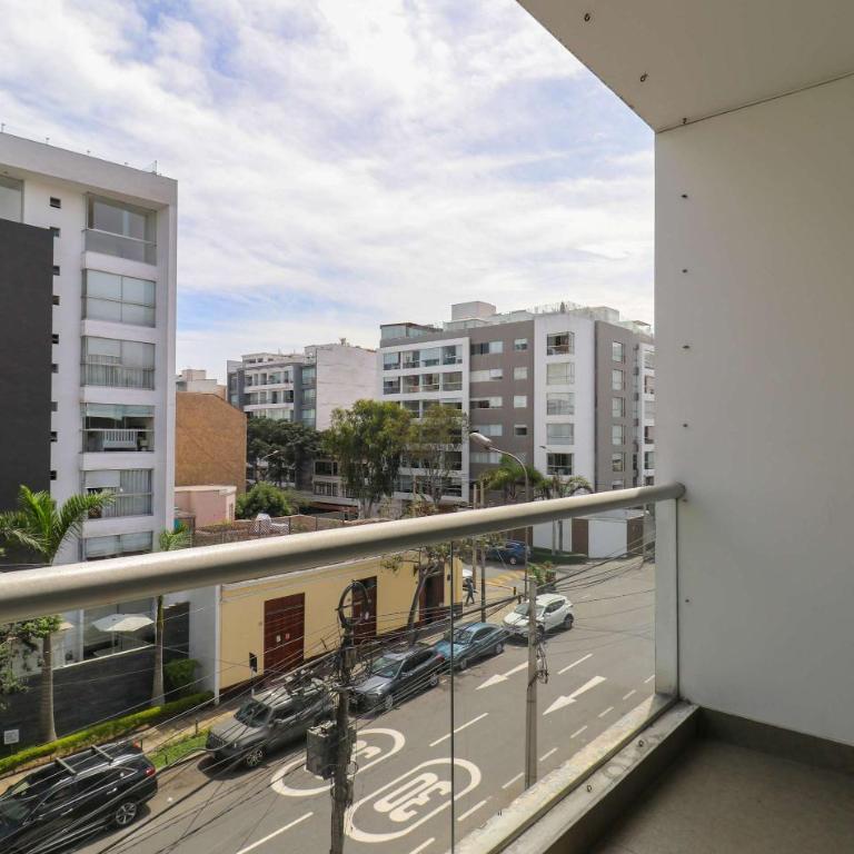 Deluxe 3BR Duplex with Balcony in Miraflores - Apartamento de 3 dormitorios con balcón - 7