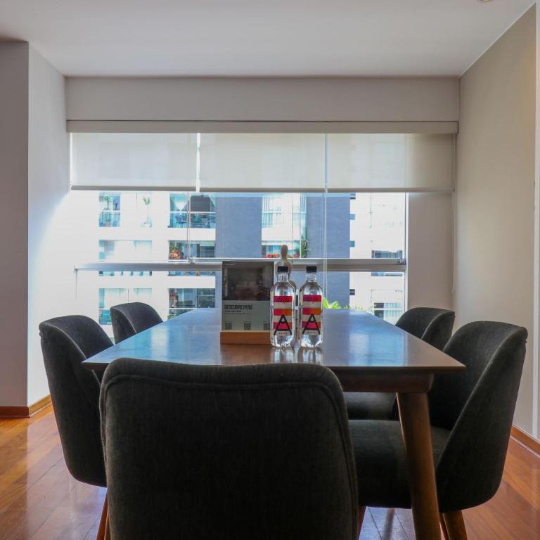Deluxe 3BR Duplex with Balcony in Miraflores - Apartamento de 3 dormitorios con balcón - 8