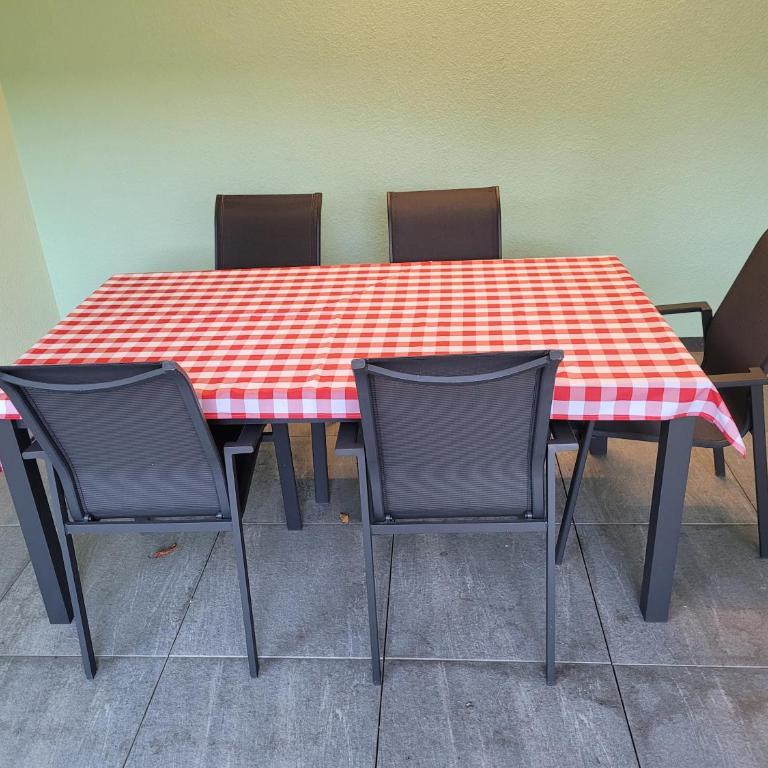 Garten-Wohnung in Adligenswil - Apartment mit 1 Schlafzimmer - 5