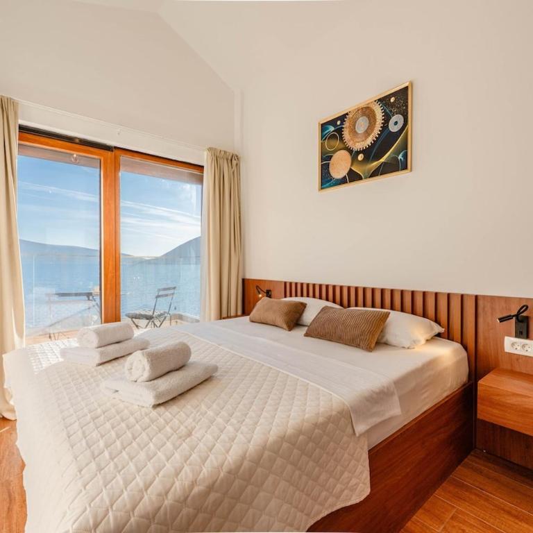 Elegant Seafront Apartment, Top Floor Oasis - Apartman sa 2 Spavaće Sobe - 11