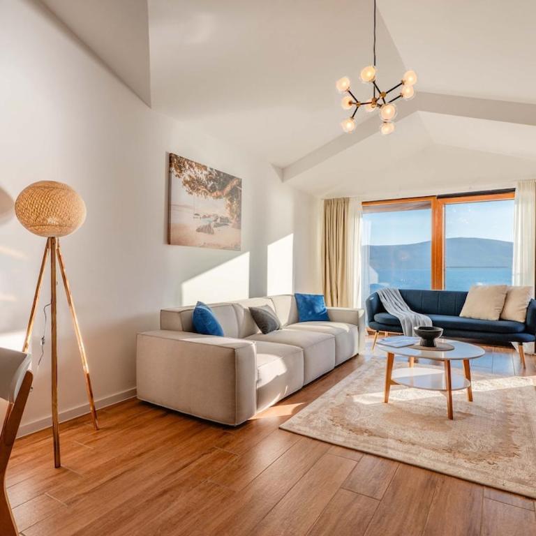 Elegant Seafront Apartment, Top Floor Oasis - Apartman sa 2 Spavaće Sobe - 13