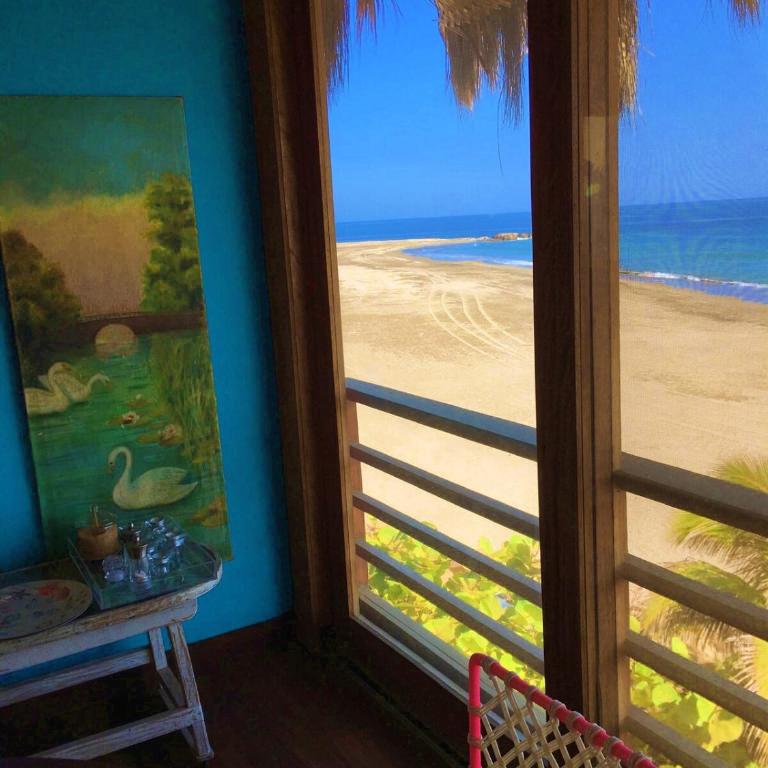 Flamenco Beach House with Pool, a Paradise - Villa - 83