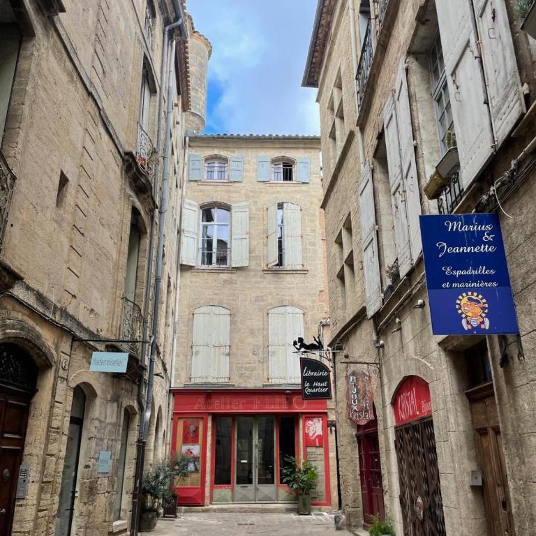 Authentic Cottage in Historic Pézenas - Maison 2 Chambres - 27