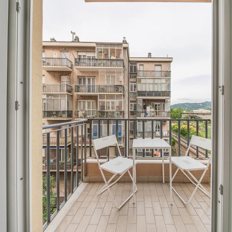 Sea Side - Beach 2 min - Free WiFi - Smart TV - Appartamento con 3 Camere da Letto - 6