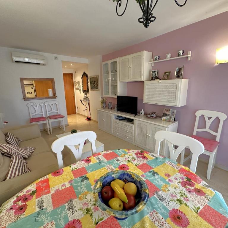 Central Park 330 - Two-Bedroom Apartment - 4