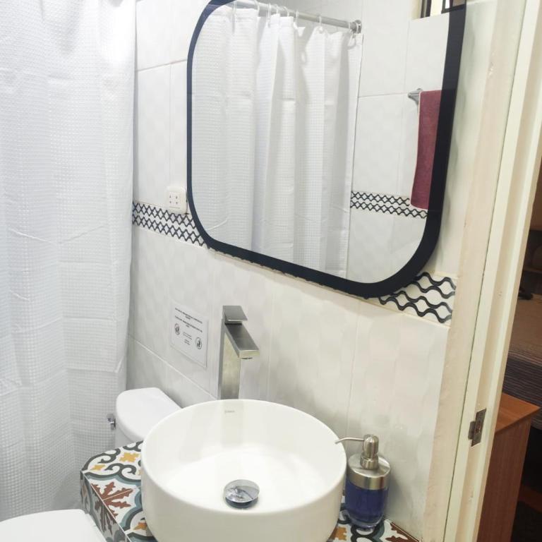 Hermosa Habitación c/ Baño privado - Huacachina. - Habitación Doble con baño privado - 20