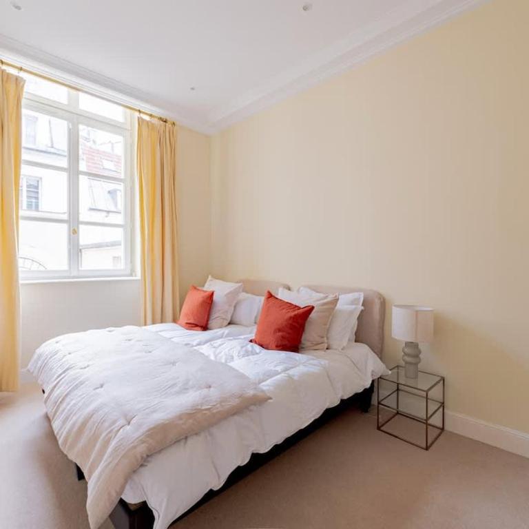 Timeless Elegance in Paris - Appartement 3 Chambres - 9