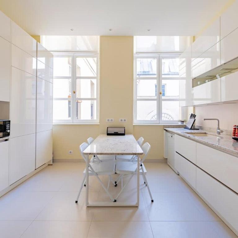 Timeless Elegance in Paris - Appartement 3 Chambres - 21
