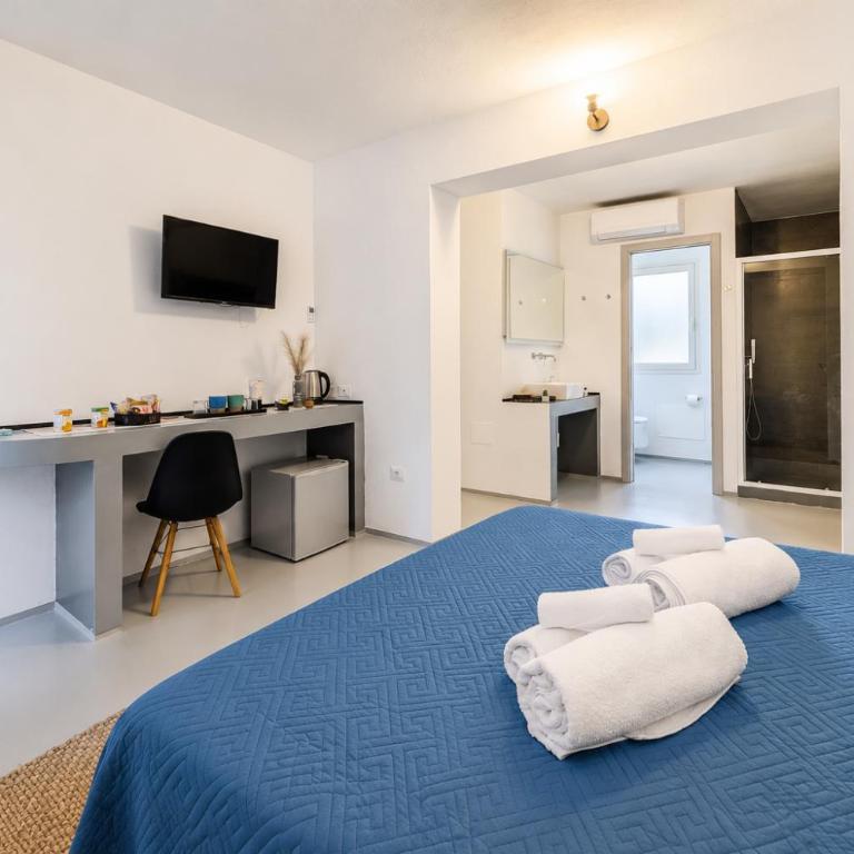 Ruoni Modern Rooms - Posizione strategica tra Santa Teresa, Palau e La Maddalena - Camera Matrimoniale Deluxe con Balcone - 10