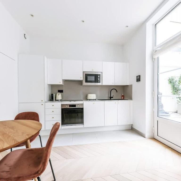Urban Retreat Brand-New Duplex 2-Bedroom - Appartement 2 Chambres - 18