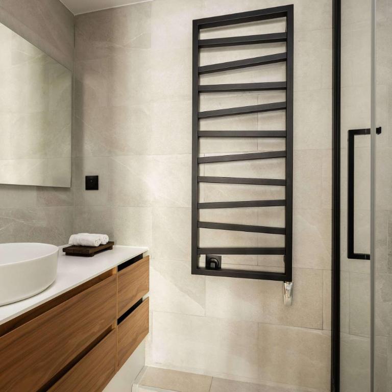 Brand New 3 Bedrooms Facing Madeleine St Honoré - Appartement 3 Chambres - 8