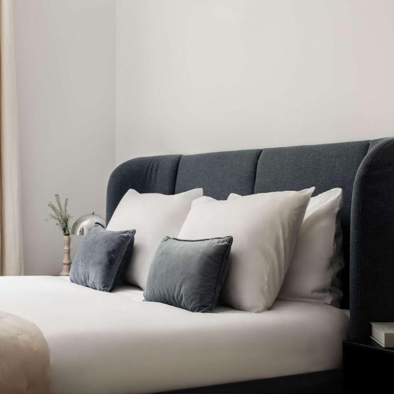Brand New 3 Bedrooms Facing Madeleine St Honoré - Appartement 3 Chambres - 11