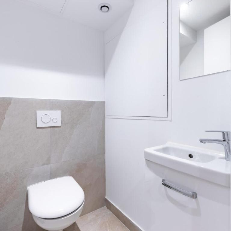 Brand New 3 Bedrooms Facing Madeleine St Honoré - Appartement 3 Chambres - 27