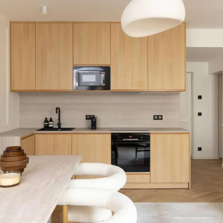 Splendid Apartment 2BR 6P Near Palais Royal - Two-Bedroom Apartment - 3