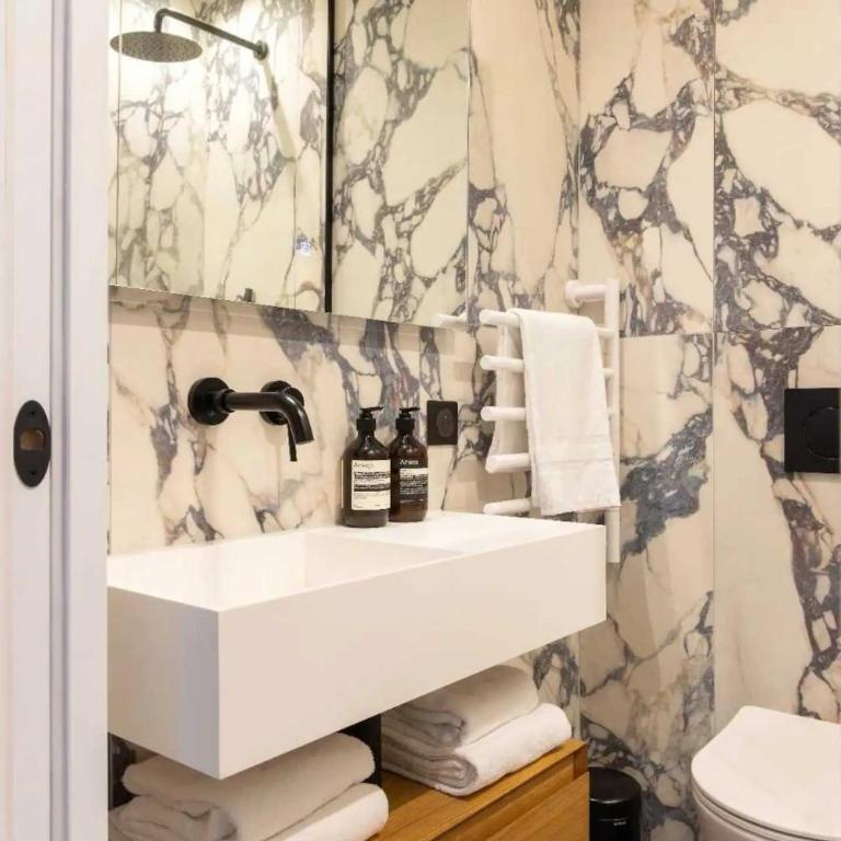 Chic Apartment with AC 3BR 6P Palais Garnier - Three-Bedroom Apartment - 4