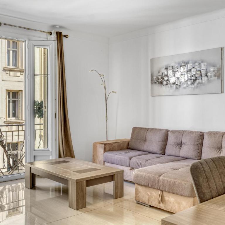 Spacious 2 Bed - 5 mn du Palais - Calme - Balcon - Apartment mit 2 Schlafzimmern - 2