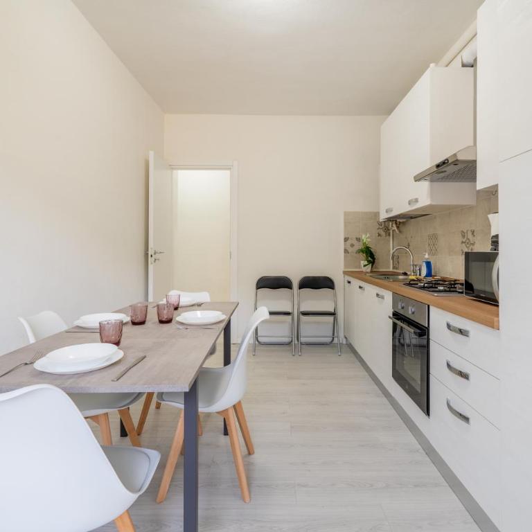 Como, Swiss 5 min - Lake at 10 min - Wifi, Parking - Appartamento con 3 Camere da Letto e con Vista - 4